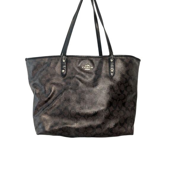 Coach Handbags - Vintage Brown Coach Large Tote Shoulderbag